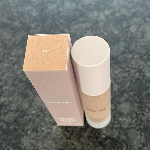 Rose Inc. Skin Enhance Luminous Tinted Serum in 020 light, warm peach undertone - Picture 12 of 12